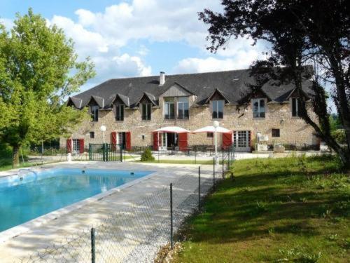 Logis Hotel Auberge De Cartassac Cressensac-Sarrazac Exterior foto